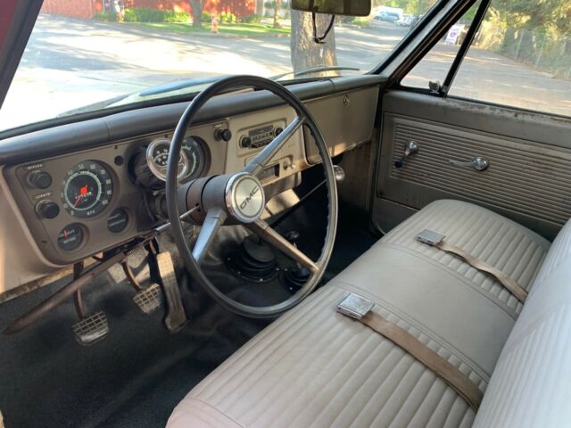 1967 GMC Pickup K1500 K10 4X4 RARE (Red/Gray)