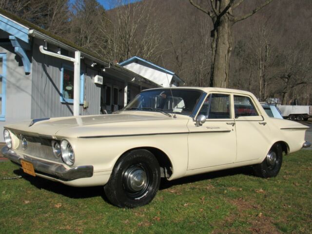 1962 Plymouth Savoy (Ivory/Beigh)