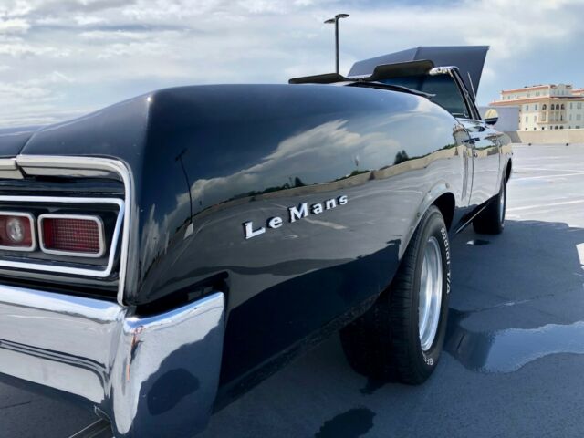 1967 Pontiac LeMans (Black/Green)