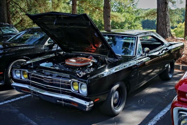 1969 Plymouth GTX (Black/Black)