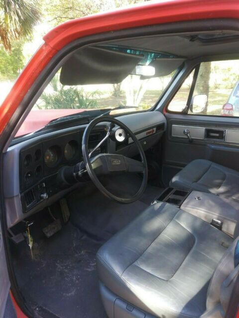 1978 Chevrolet Blazer (Orange/Gray)