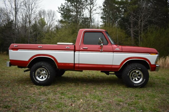 1978 Ford F-150 (Red/Brown)