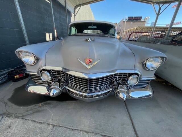 1954 Cadillac Series 62 (Grey/turquoise)