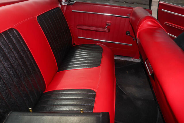 1962 Chrysler 300 Series (Black/Red)