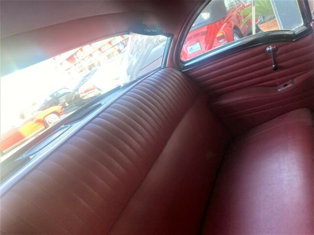 1955 Buick Special Riviera (Titian Red/Black)