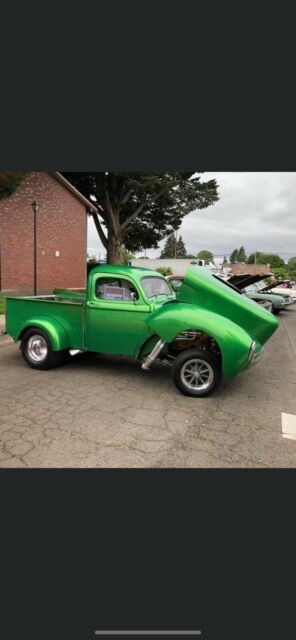 1941 Willys Custom (Green/White)
