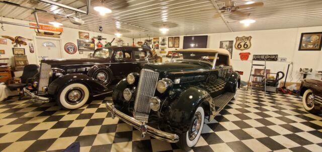 1936 Packard Packard (Green/Black)