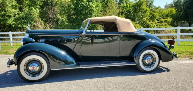 1936 Packard Packard (Green/Black)