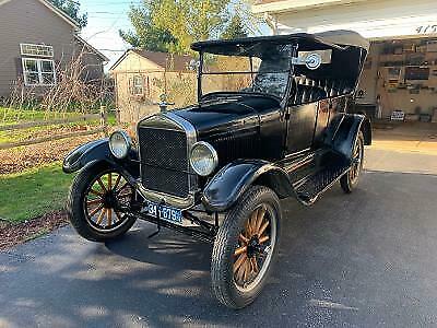 1926 Ford Model T (Red/Red)