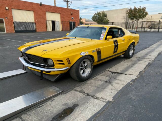 1970 Ford Mustang (Yellow/Black)