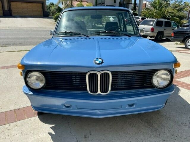1976 BMW 2002 (Blue/Black)
