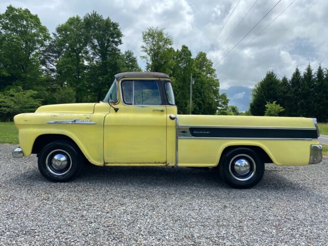 1958 Chevrolet Cameo Carrier (Yellow/Tan)