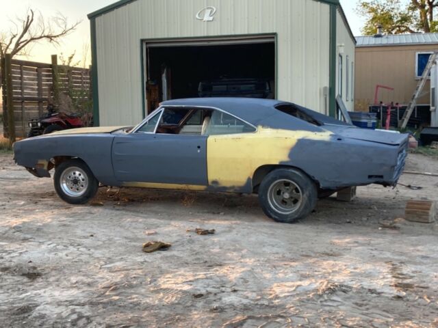 1970 Dodge Charger (Yellow/Black)