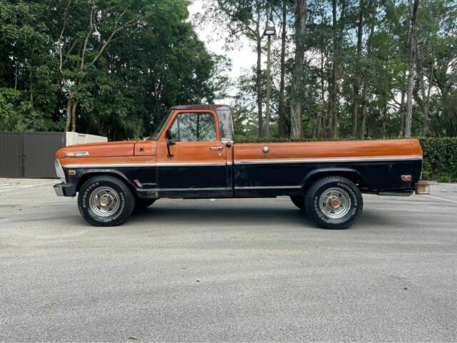 1969 Ford F-250 (Red/Tan)