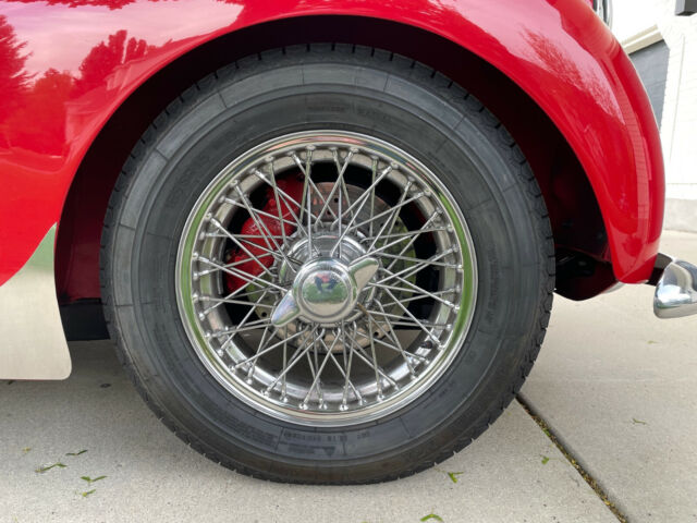 1961 Triumph TR3A (Red/Tan)