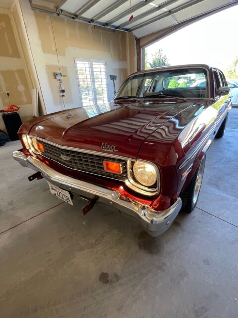 1974 Chevrolet Nova 5.7 (Red/Black)