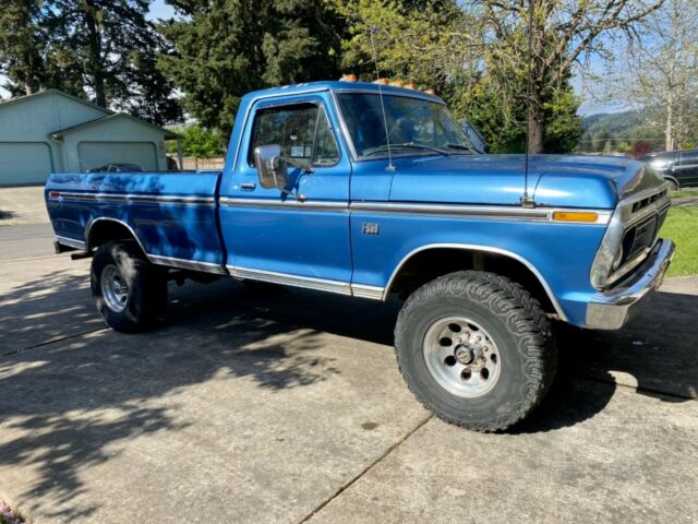 1976 Ford F-250 (Brown/Red)