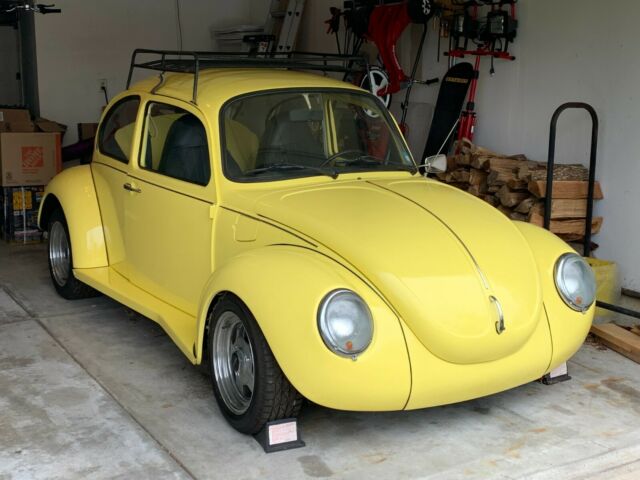 1973 Volkswagen Beetle - Classic (Yellow/Black)