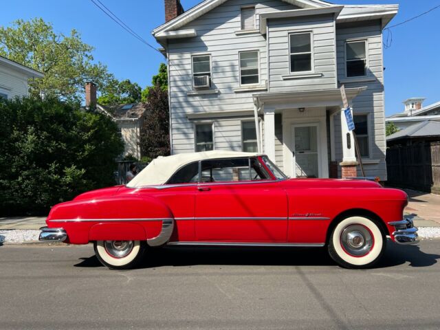 1950 Pontiac Chieftain (Red/Red)