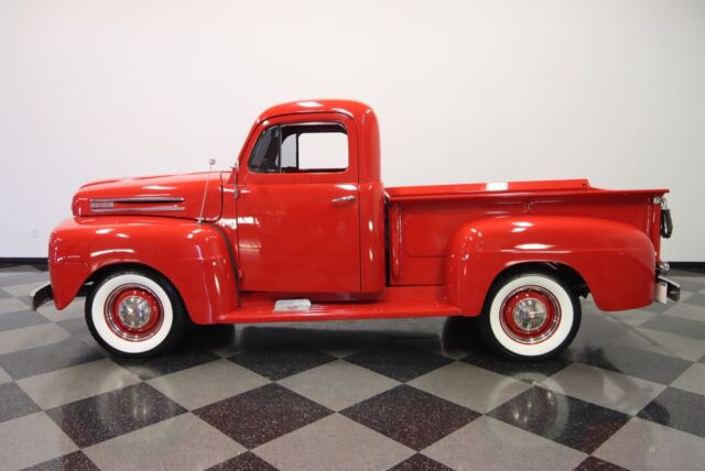 1949 Ford F1 (Red/Gray)