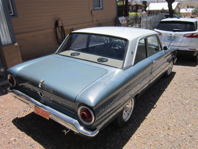 1962 Ford Falcon (Blue/Black)