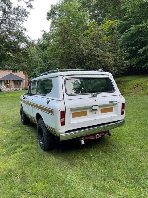 1976 International Harvester Scout (White/Brown)