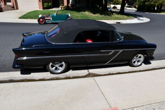 1955 Plymouth Belvedere (Black/Red)