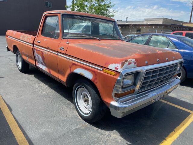 1978 Ford F-150 (Black/Red)