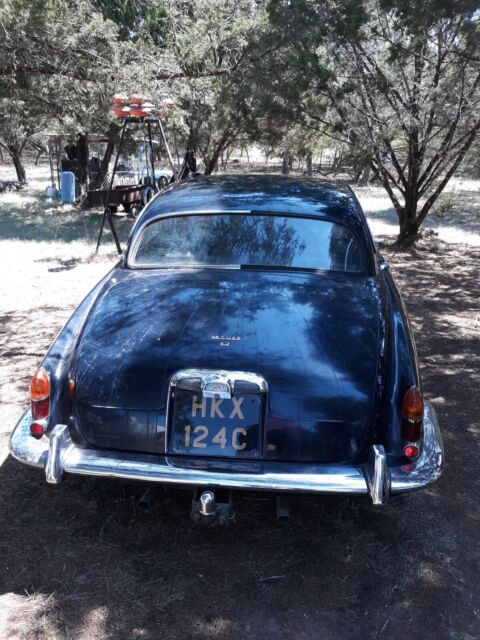 1965 Jaguar Mark X (Blue/Gray)