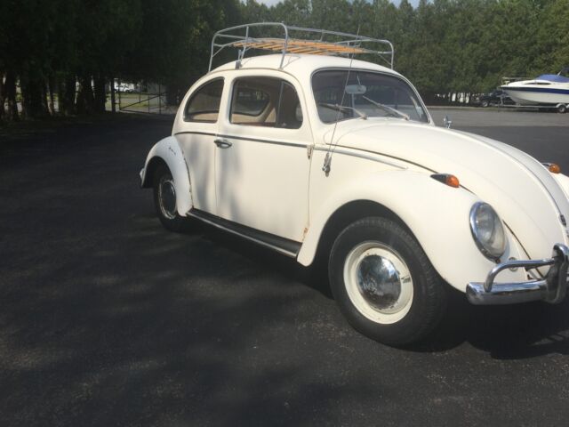 1962 Volkswagen Beetle - Classic (White/Red)