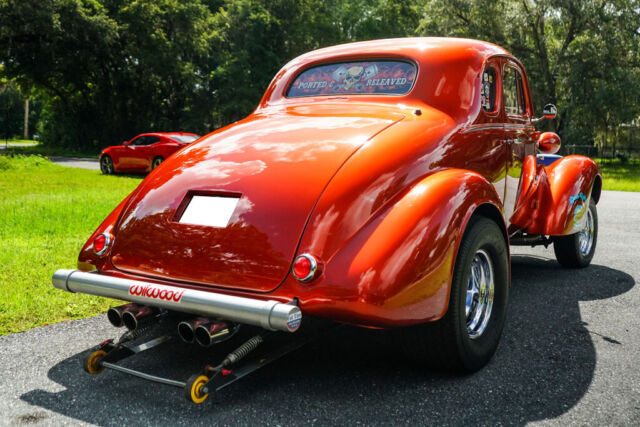 1938 Chevrolet Coupe (Orange/Tan)