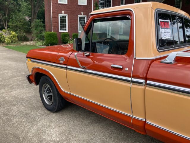 1978 Ford F100 (Orange/Tan)