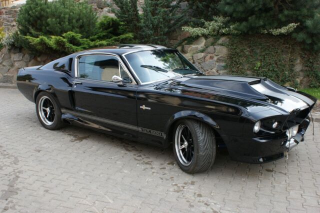 1967 Ford Mustang (Black/Gray)