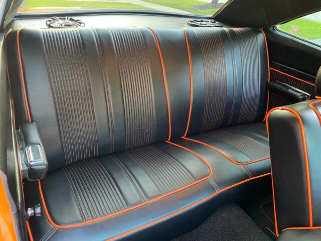 1969 Dodge Coronet (Orange/Black)