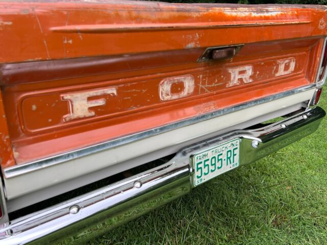 1969 Ford F-250 (Orange/White)