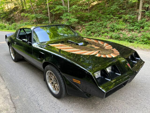 1979 Pontiac Firebird (Gold/Tan)