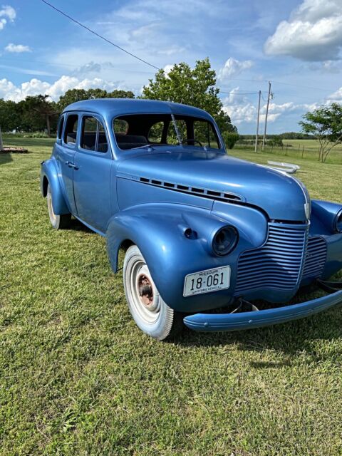 1940 Chevrolet Special DeLuxe (Blue/Gray)