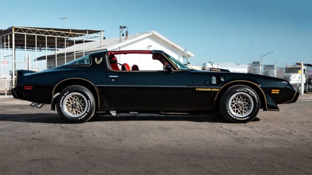 1979 Pontiac Trans Am (Black/Red)