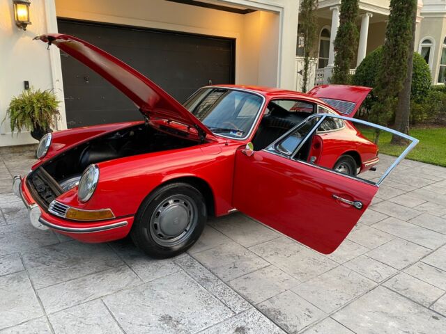 1965 Porsche 911 (Red/Black)