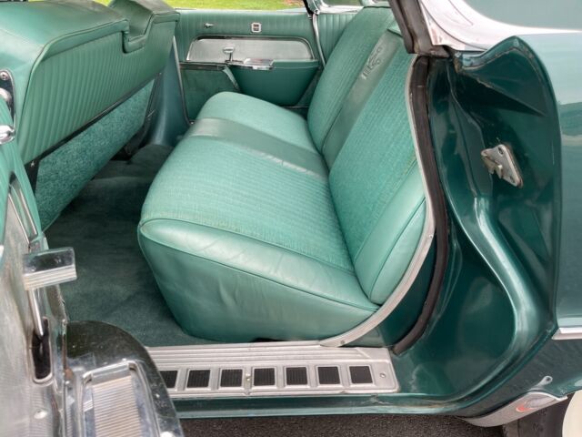 1957 Chrysler Imperial (Emerald Green Metallic/Green)