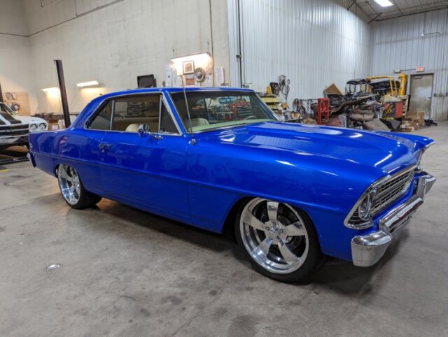 1967 Chevrolet Nova (Blue/Tan)