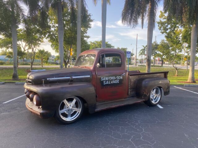 1951 Ford F-100 (Brown/Red)