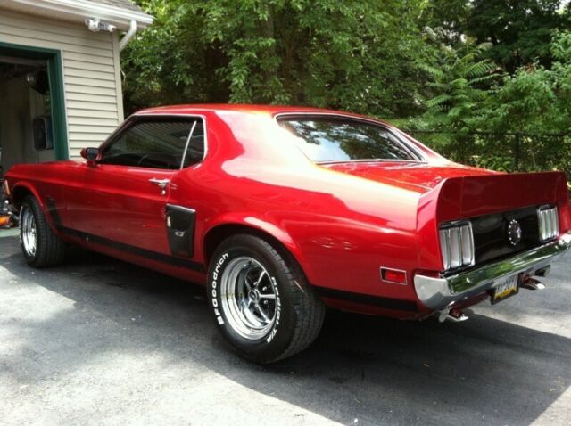 1970 Ford Mustang (Red/Purple)