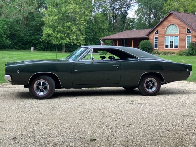 1968 Dodge Charger (Green/Green)