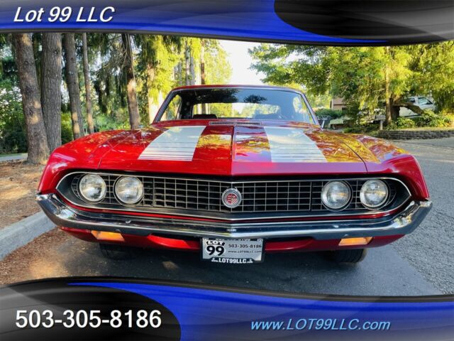1970 Ford Torino (Red/Red)