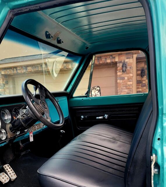 1972 Chevrolet C10/K10 (Blue/Black)