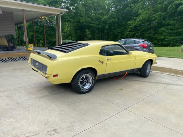1970 Ford Mustang (Yellow/Blue)