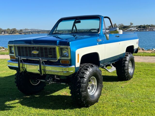 1974 Chevrolet Blazer (Blue/Black)