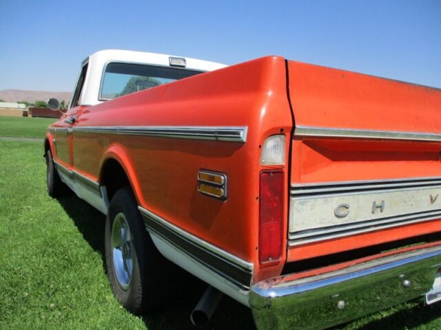 1970 Chevrolet C-10 (Orange/Black)