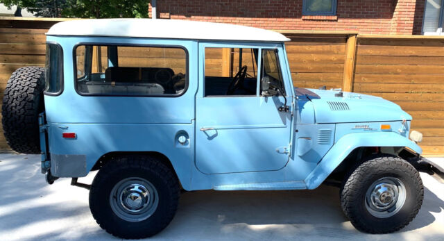 1971 Toyota Land Cruiser (Silver/Red/Other Color)